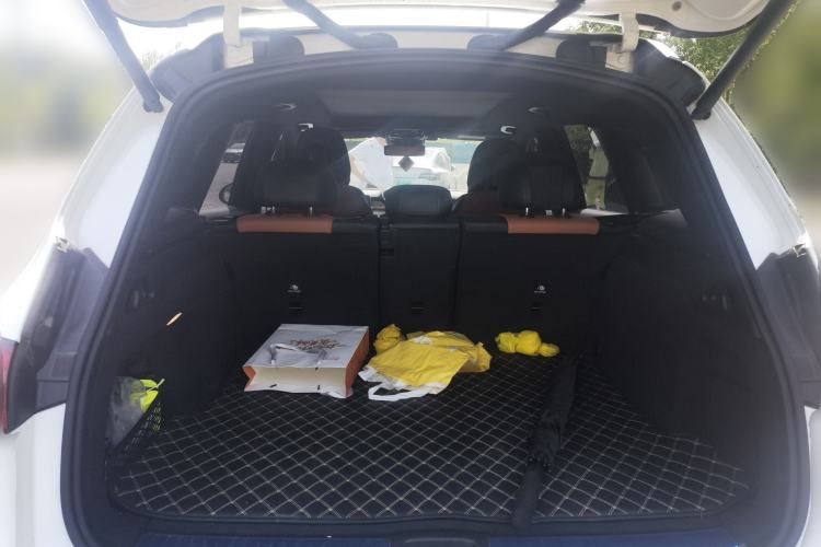 Used Mercedes-Benz GLC 2024 GLC 300 L 4MATIC Dynamic Edition 5-seater Trunk