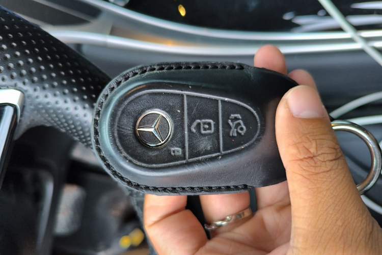 Used Mercedes-Benz GLC 2024 GLC 300 L 4MATIC Dynamic Edition 5-seater Vehicle Key