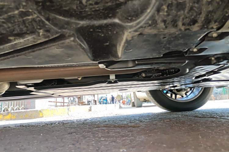 Used Mercedes-Benz GLC 2025 GLC 300 L 4MATIC Dynamic Model 5 Seats Chassis Front Right