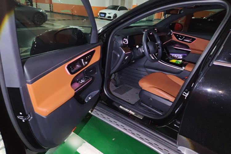 Used Mercedes-Benz GLC 2025 GLC 300 L 4MATIC Dynamic Edition 7-seater Driver Seat