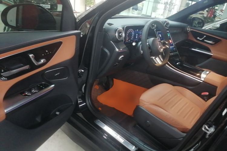 Used Mercedes-Benz GLC 2025 GLC 260 L 4MATIC Luxury Model Driver Seat