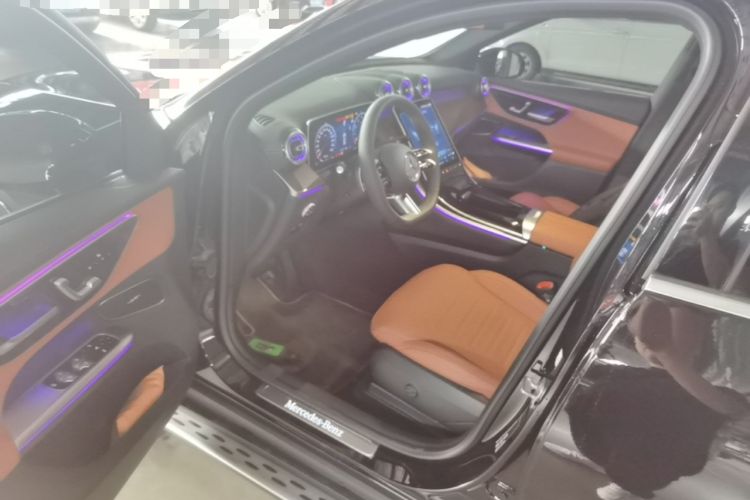 Used Mercedes-Benz GLC 2025 Refreshed GLC 300 L 4MATIC Dynamic Version 5 Seats Driver Seat