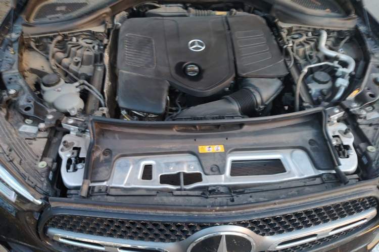 Used Mercedes-Benz GLC 2025 GLC 260 L 4MATIC Luxury Model Engine Bay