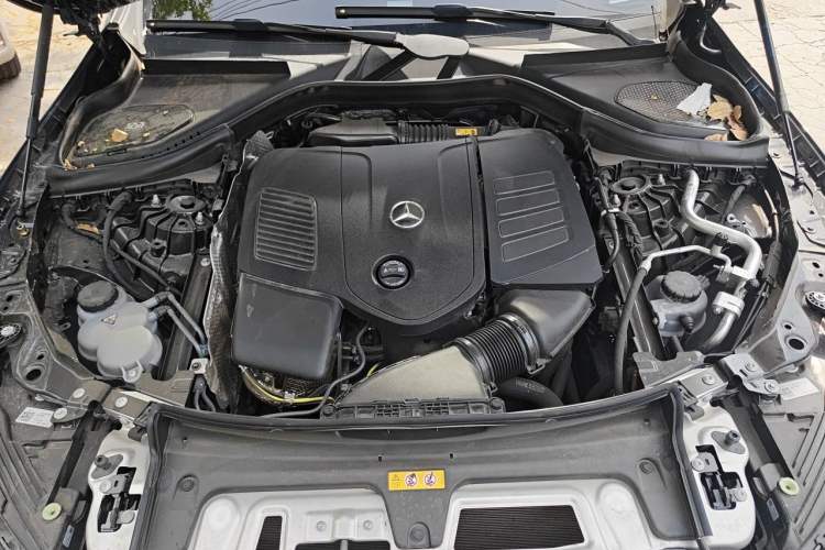 Used Mercedes-Benz GLC 2025 Refreshed GLC 300 L 4MATIC Dynamic Version 5 Seats Engine Bay