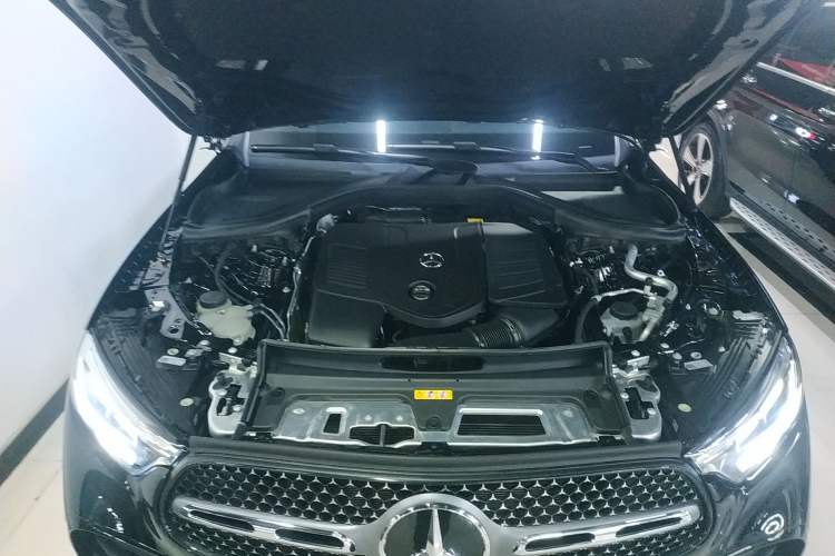 Used Mercedes-Benz GLC 2025 GLC 300 L 4MATIC Dynamic Model 5 Seats Engine Bay
