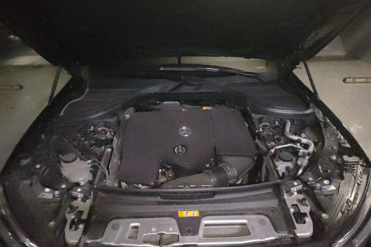 Used Mercedes-Benz GLC 2025 GLC 300 L 4MATIC Dynamic Model 5 Seats Engine Bay