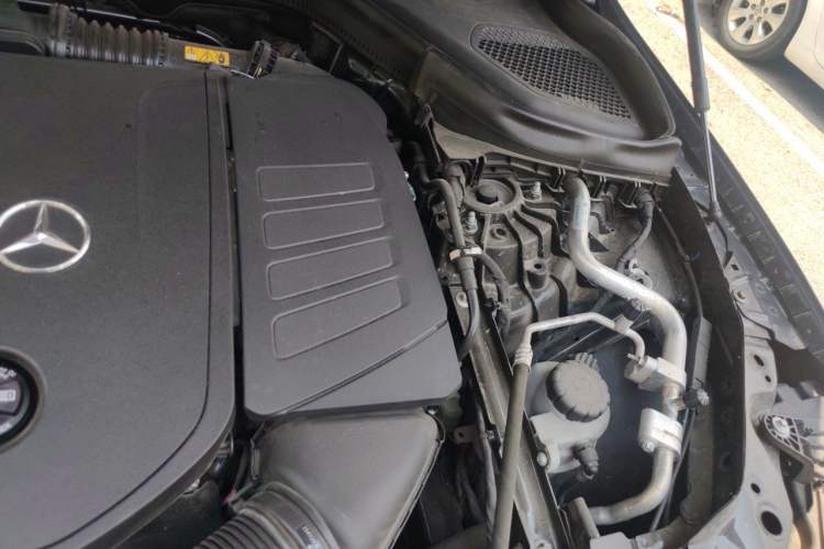 Used Mercedes-Benz GLC 2025 GLC 300 L 4MATIC Dynamic Model 5 Seats Engine Bay Left
