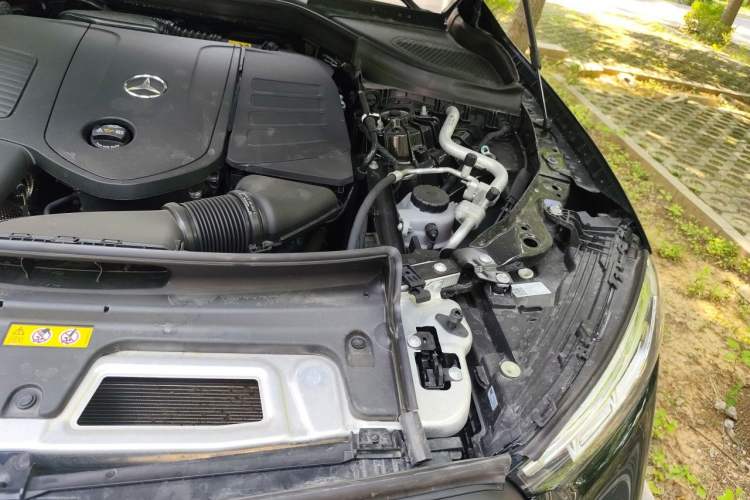 Used Mercedes-Benz GLC 2025 GLC 300 L 4MATIC Dynamic Model 5 Seats Engine Bay Left