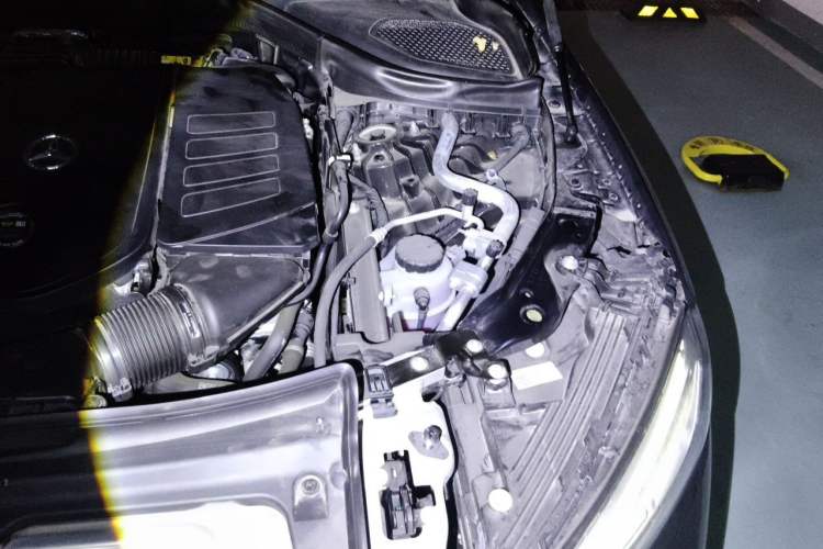 Used Mercedes-Benz GLC 2025 GLC 260 L 4MATIC Luxury Model Engine Bay Left
