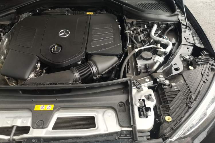 Used Mercedes-Benz GLC 2025 GLC 300 L 4MATIC Luxury Model 5 Seats Engine Bay Left