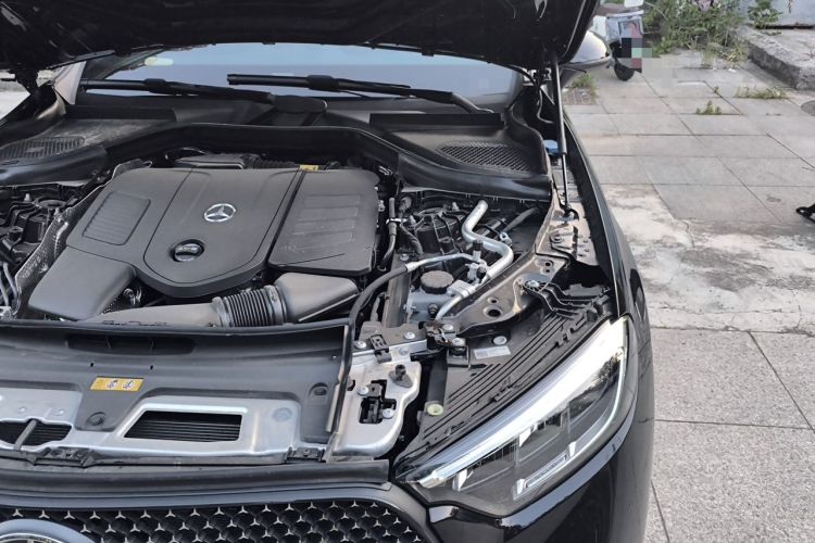 Used Mercedes-Benz GLC 2025 Refreshed GLC 300 L 4MATIC Dynamic Version 5 Seats Engine Bay Left
