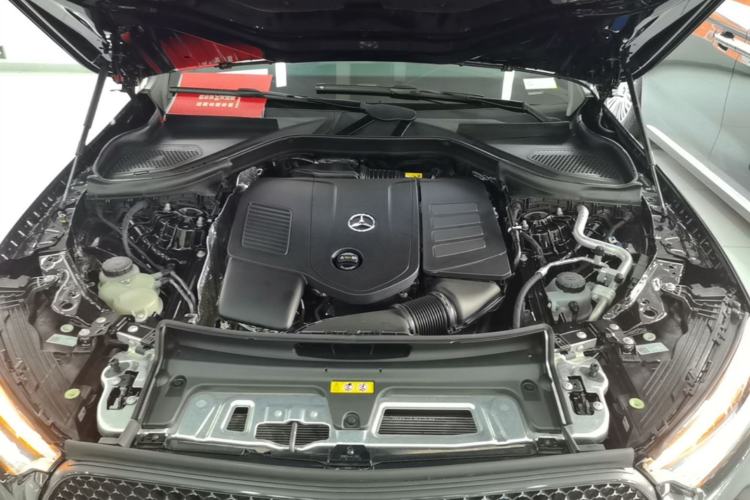 Used Mercedes-Benz GLC 2025 GLC 300 L 4MATIC Dynamic Model 5 Seats Engine Bay