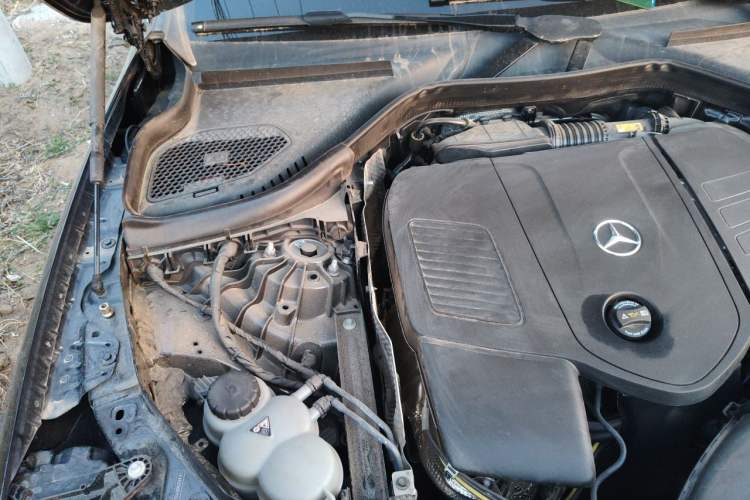 Used Mercedes-Benz GLC 2025 GLC 260 L 4MATIC Luxury Model Engine Bay Right