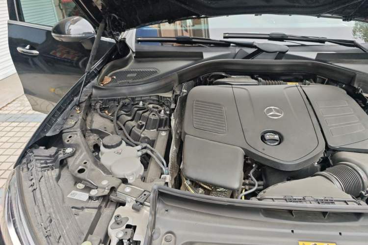Used Mercedes-Benz GLC 2025 Refreshed GLC 300 L 4MATIC Dynamic Version 5 Seats Engine Bay Right