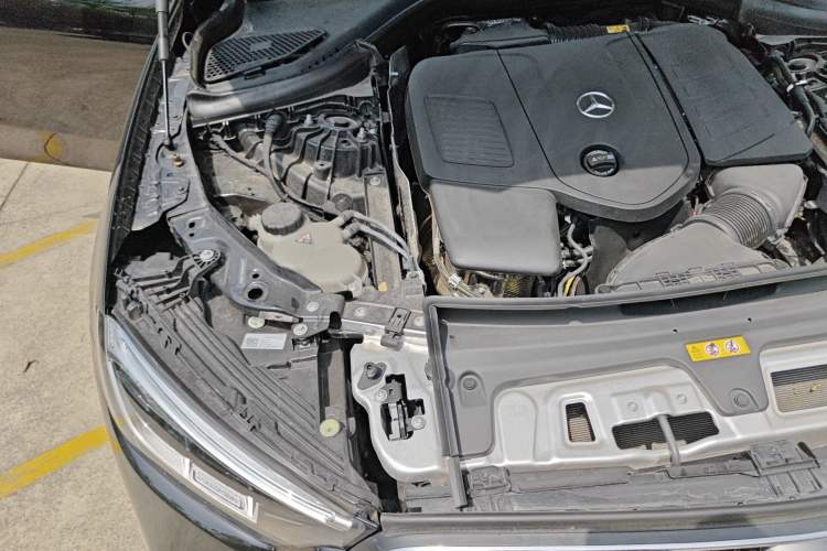 Used Mercedes-Benz GLC 2025 Refresh GLC 260 L 4MATIC Dynamic Edition Engine Bay Right
