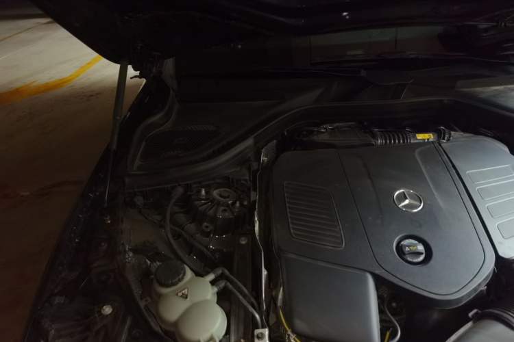 Used Mercedes-Benz GLC 2025 Facelift GLC 260 L 4MATIC Luxury Edition Engine Bay Right
