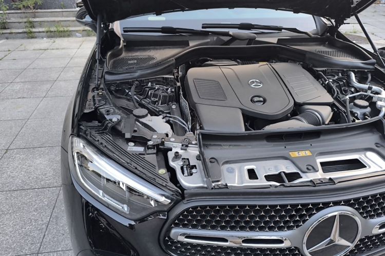 Used Mercedes-Benz GLC 2025 Refreshed GLC 300 L 4MATIC Dynamic Version 5 Seats Engine Bay Right