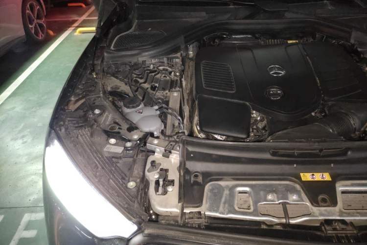 Used Mercedes-Benz GLC 2025 Refreshed GLC 300 L 4MATIC Dynamic Version 5 Seats Engine Bay Right