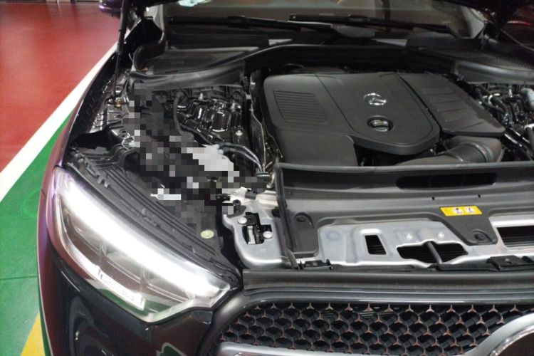Used Mercedes-Benz GLC 2025 Refreshed GLC 300 L 4MATIC Dynamic Version 5 Seats Engine Bay Right