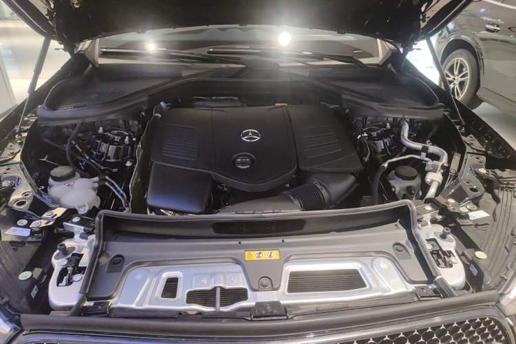 Used Mercedes-Benz GLC 2025 Refresh GLC 260 L 4MATIC Dynamic Edition Engine Bay