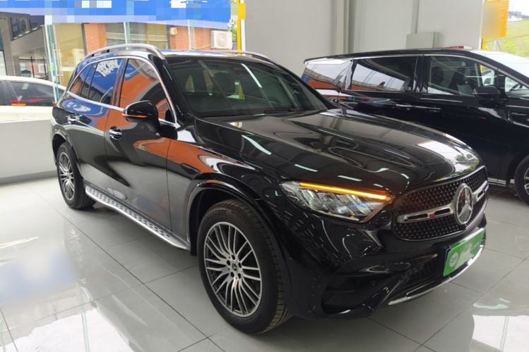 Used Mercedes-Benz GLC 2025 GLC 300 L 4MATIC Dynamic Model 5 Seats Exterior 1