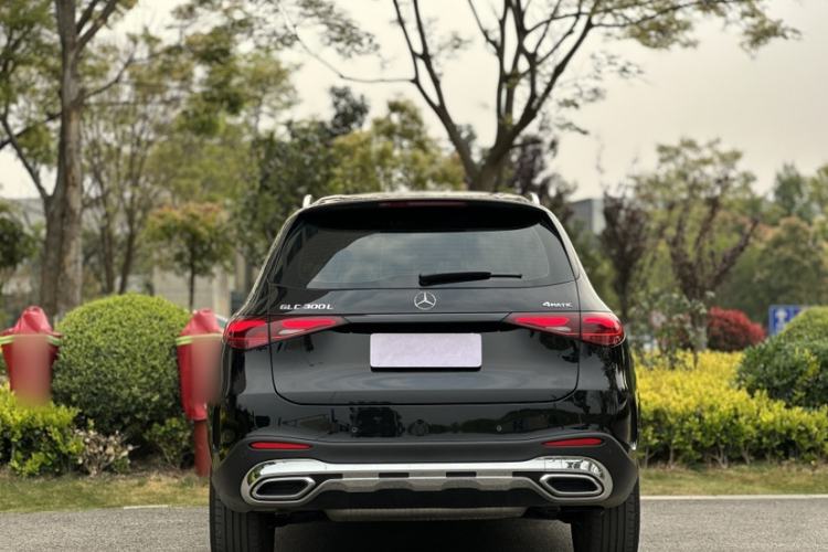 Used Mercedes-Benz GLC 2025 Refreshed GLC 300 L 4MATIC Dynamic Version 5 Seats Exterior 1