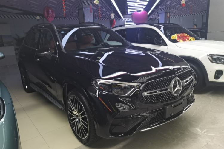 Used Mercedes-Benz GLC 2025 GLC 300 L 4MATIC Luxury Model 5 Seats Exterior 1