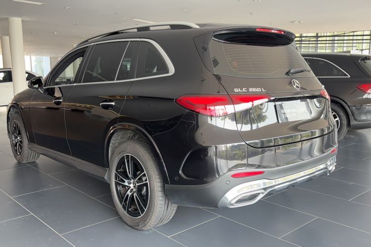 Used Mercedes-Benz GLC 2025 GLC 260 L 4MATIC Luxury Model Exterior 1