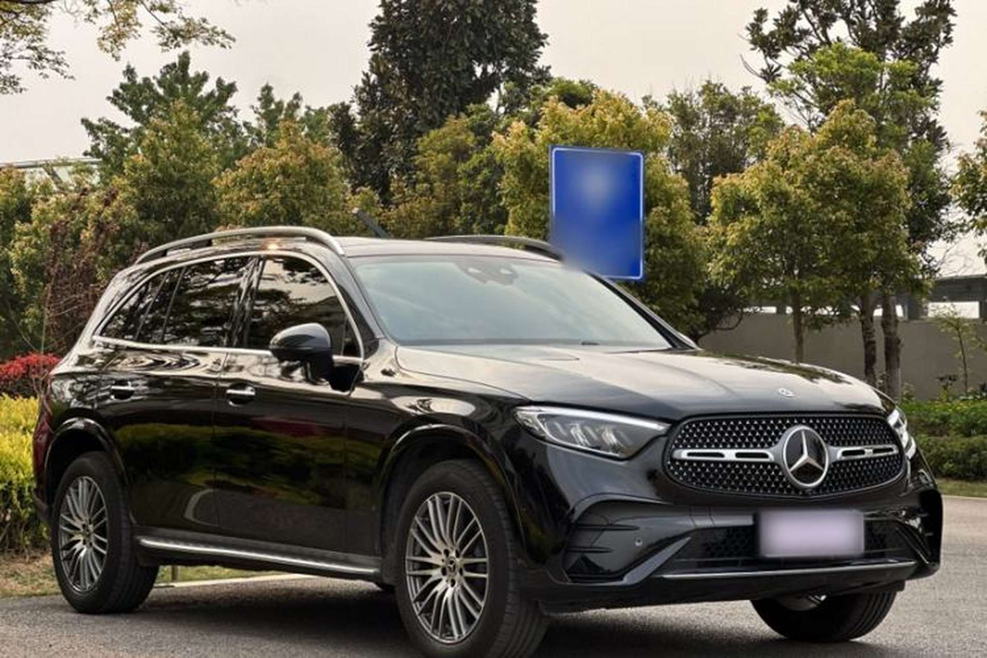Used Mercedes-Benz GLC 2025 Refreshed GLC 300 L 4MATIC Dynamic Version 5 Seats Exterior 2