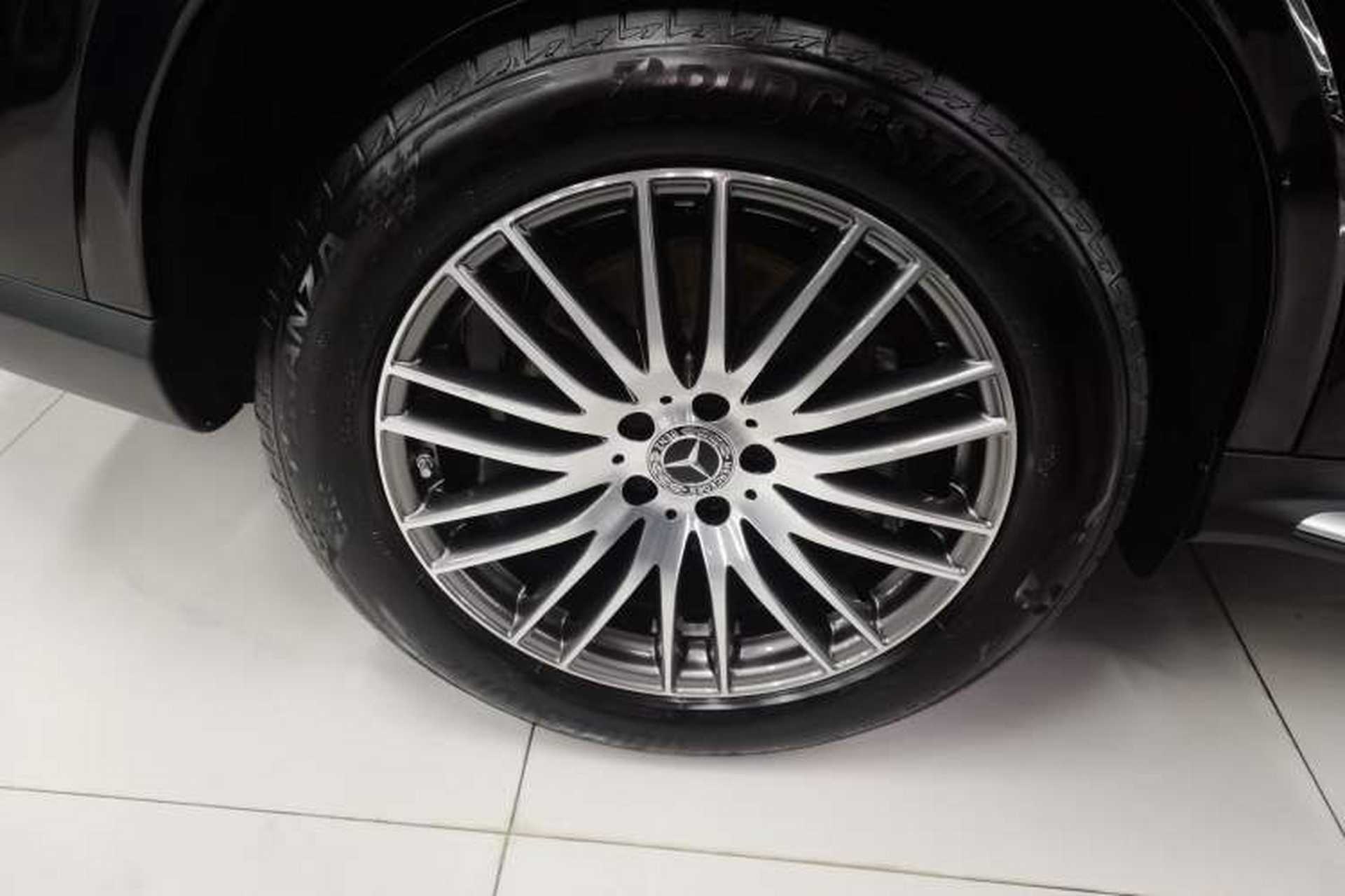 Used Mercedes-Benz GLC 2025 GLC 300 L 4MATIC Dynamic Model 5 Seats Exterior 2