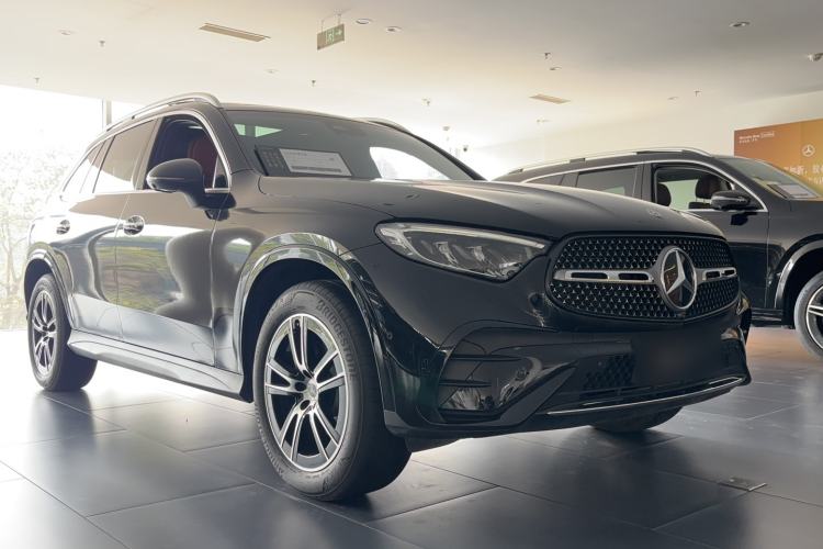 Used Mercedes-Benz GLC 2025 GLC 260 L 4MATIC Luxury Model Exterior 2