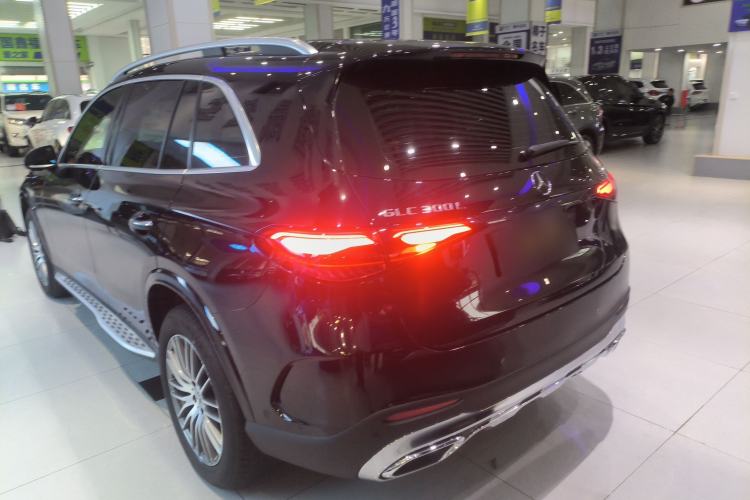 Used Mercedes-Benz GLC 2025 Refreshed GLC 300 L 4MATIC Dynamic Version 5 Seats Exterior 2