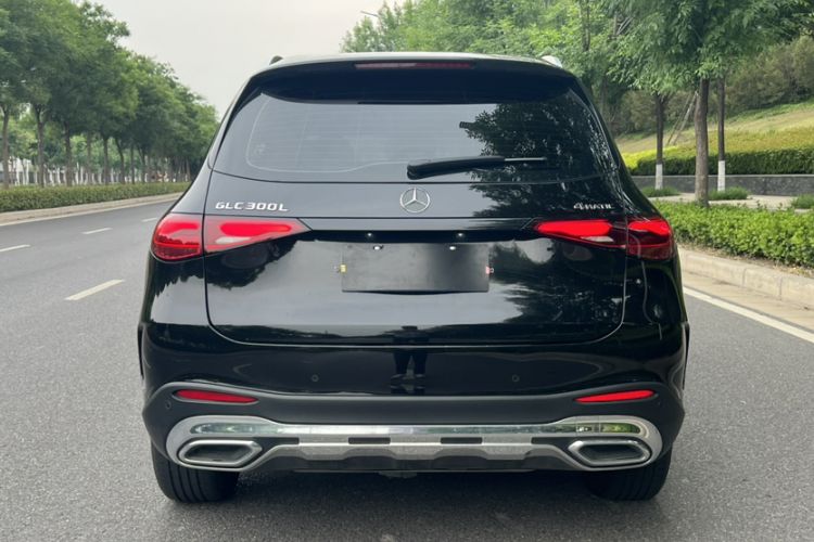 Used Mercedes-Benz GLC 2025 Refreshed GLC 300 L 4MATIC Dynamic Version 5 Seats Exterior 2