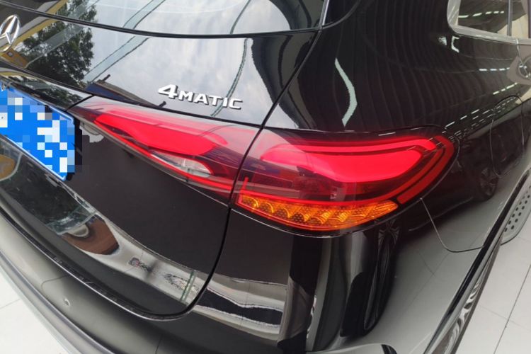 Used Mercedes-Benz GLC 2025 GLC 300 L 4MATIC Dynamic Model 5 Seats Exterior 3