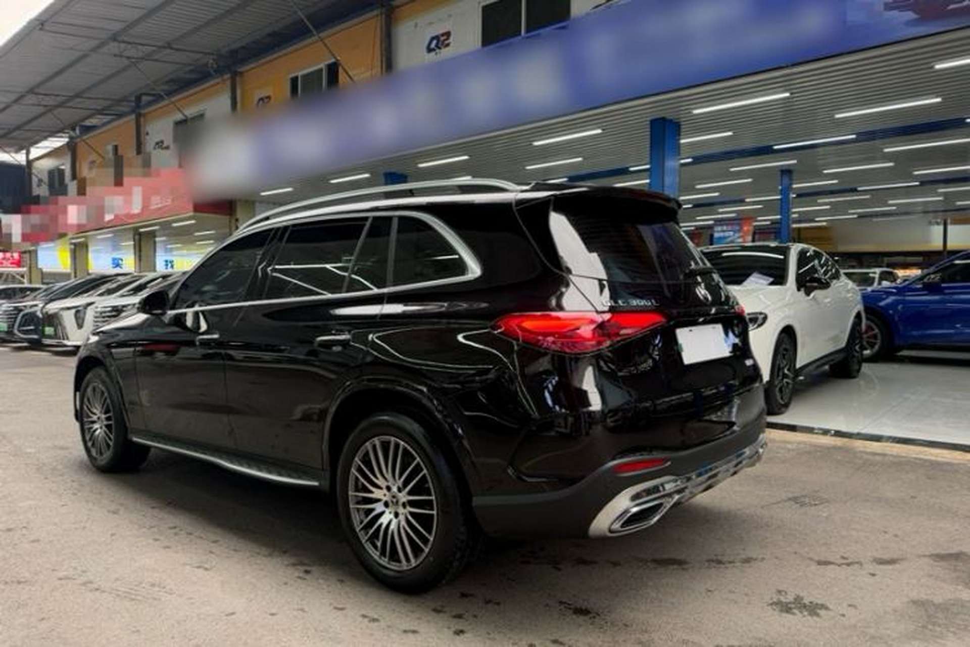 Used Mercedes-Benz GLC 2025 GLC 300 L 4MATIC Dynamic Model 5 Seats Exterior 4