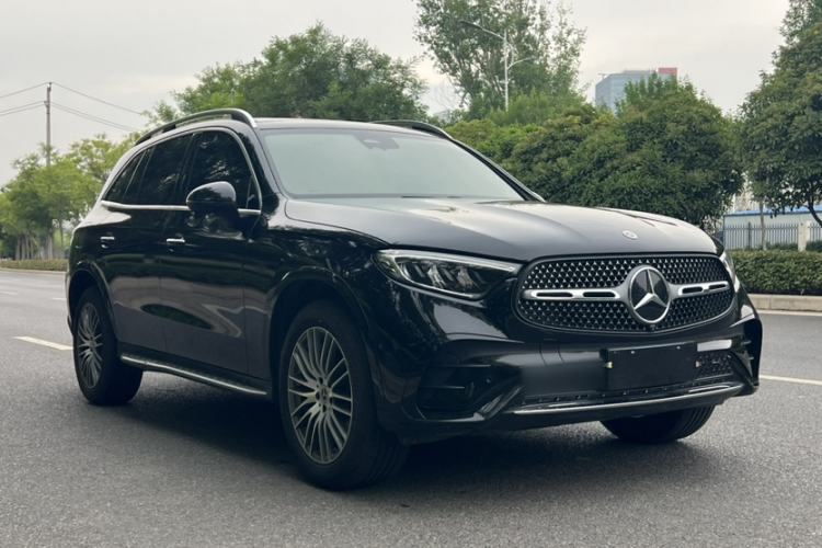 Used Mercedes-Benz GLC 2025 Refreshed GLC 300 L 4MATIC Dynamic Version 5 Seats Exterior 4