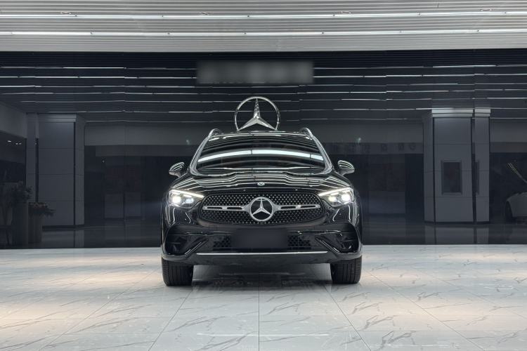 Used Mercedes-Benz GLC 2025 GLC 300 L 4MATIC Luxury 7-Seater Exterior 4
