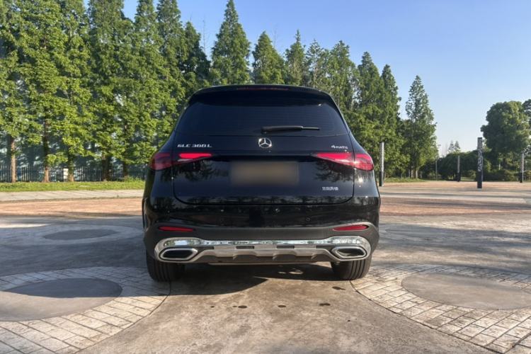 Used Mercedes-Benz GLC 2025 Refreshed GLC 300 L 4MATIC Dynamic Version 5 Seats Exterior 5