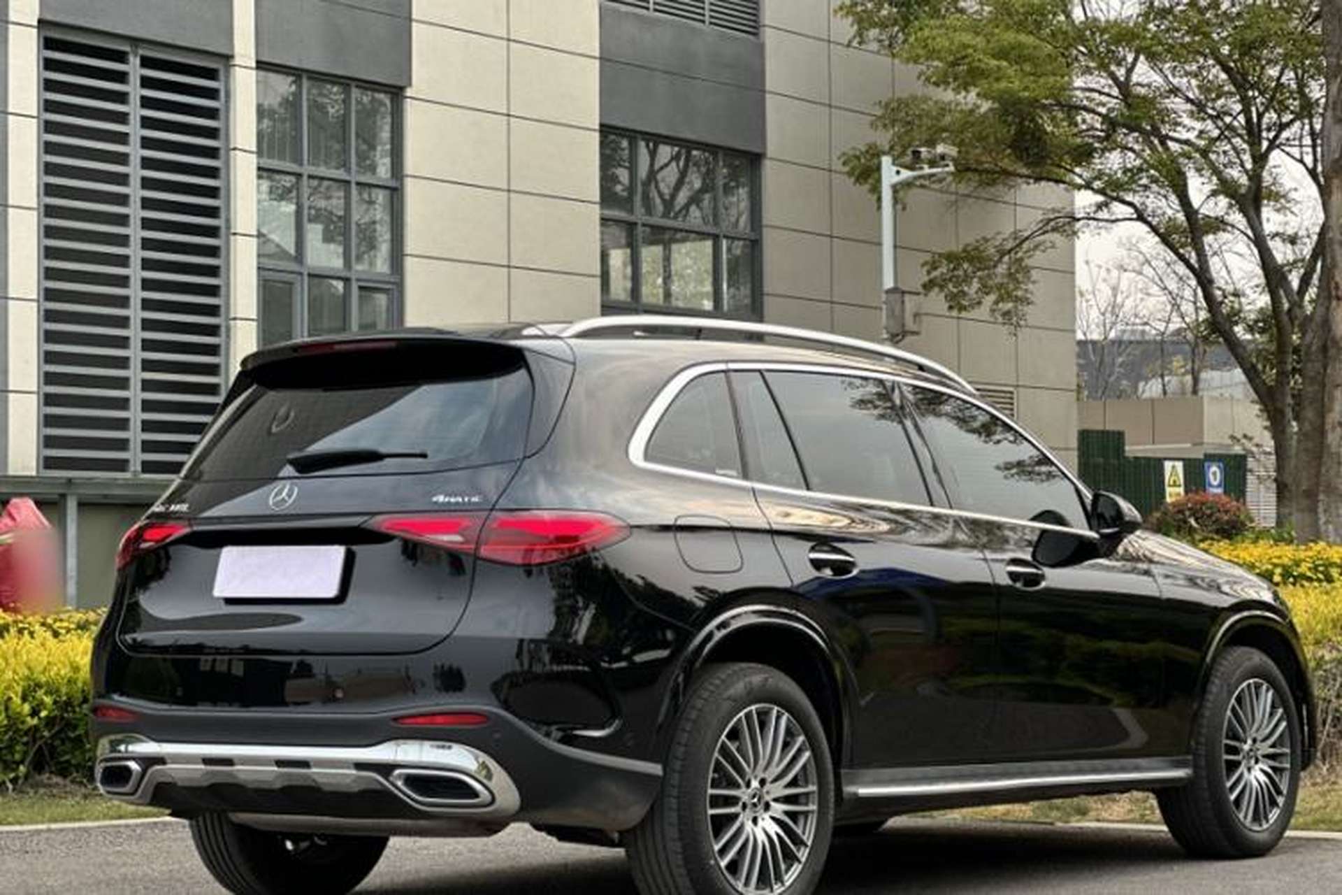 Used Mercedes-Benz GLC 2025 Refreshed GLC 300 L 4MATIC Dynamic Version 5 Seats Exterior 6