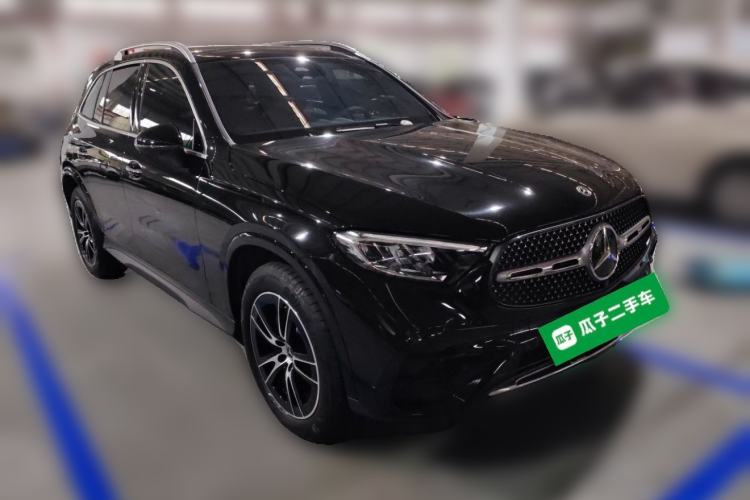 Used Mercedes-Benz GLC 2025 Facelift GLC 260 L 4MATIC Luxury Edition Front Right 45 Deg