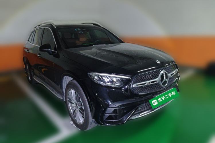 Used Mercedes-Benz GLC 2025 GLC 300 L 4MATIC Dynamic Edition 7-seater Front Right 45 Deg