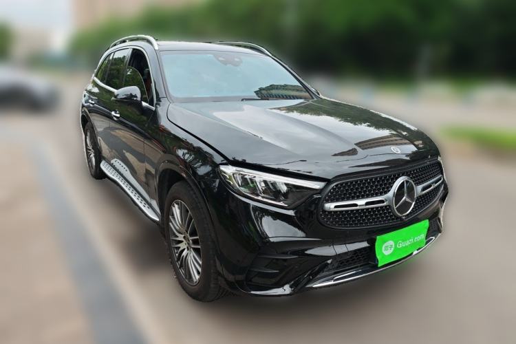 Used Mercedes-Benz GLC 2025 Refreshed GLC 300 L 4MATIC Dynamic Version 5 Seats Front Right 45 Deg