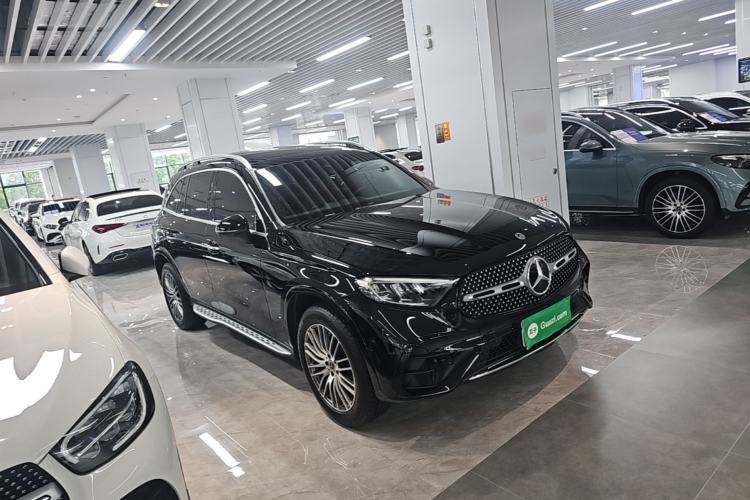 Used Mercedes-Benz GLC 2025 Refreshed GLC 300 L 4MATIC Dynamic Version 5 Seats Front Right 45 Deg