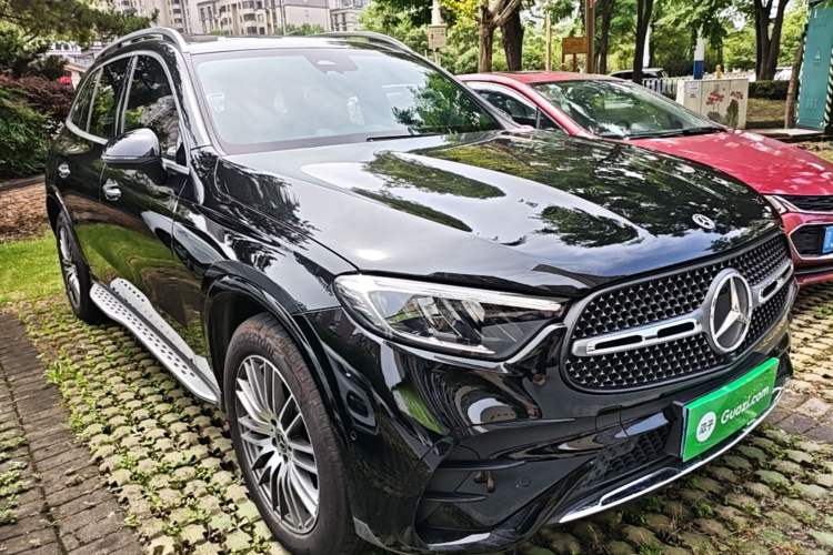 Used Mercedes-Benz GLC 2025 Refreshed GLC 300 L 4MATIC Dynamic Version 5 Seats Front Right 45 Deg