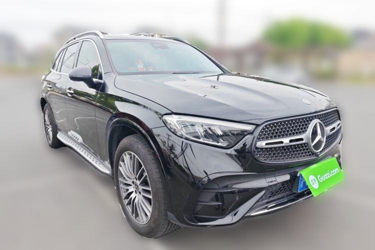Used Mercedes-Benz GLC 2025 Refreshed GLC 300 L 4MATIC Dynamic Version 5 Seats Front Right 45 Deg