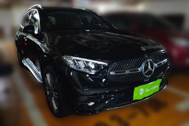 Used Mercedes-Benz GLC 2025 Refreshed GLC 300 L 4MATIC Dynamic Version 5 Seats Front Right 45 Deg