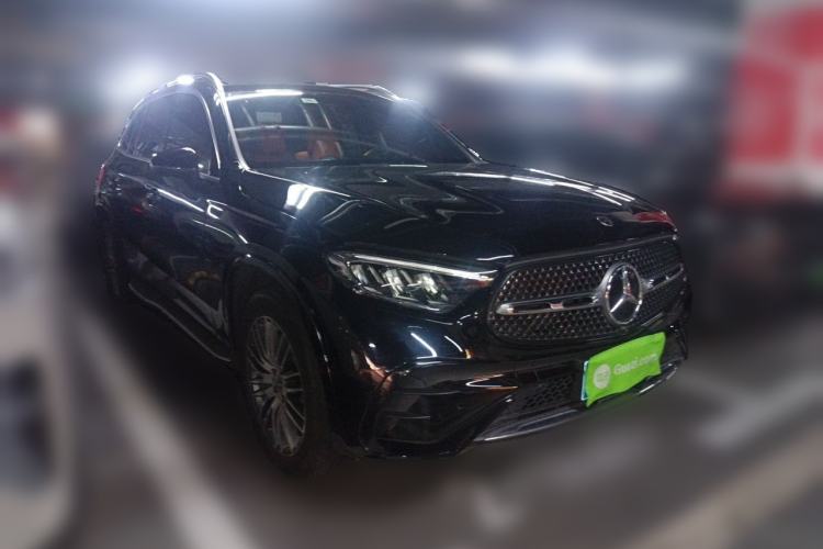 Used Mercedes-Benz GLC 2025 Refreshed GLC 300 L 4MATIC Dynamic Version 5 Seats Front Right 45 Deg
