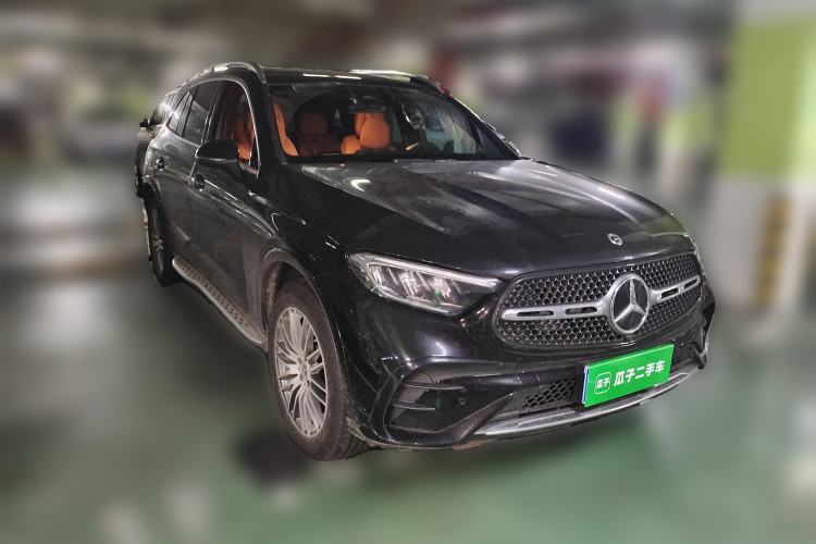 Used Mercedes-Benz GLC 2025 Refreshed GLC 300 L 4MATIC Dynamic Version 5 Seats Front Right 45 Deg