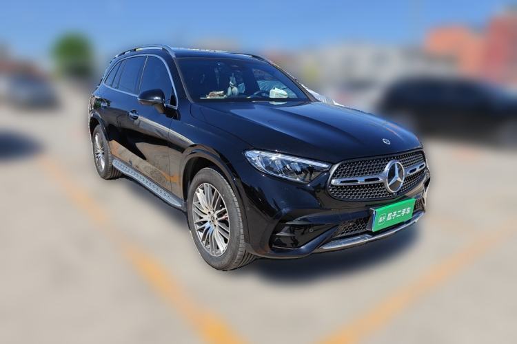 Used Mercedes-Benz GLC 2025 GLC 300 L 4MATIC Dynamic Edition 7-seater Front Right 45 Deg