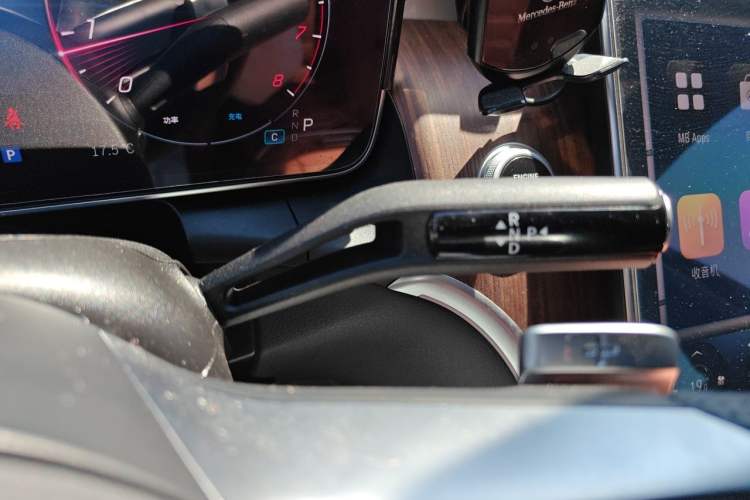 Used Mercedes-Benz GLC 2025 GLC 300 L 4MATIC Dynamic Edition 7-seater Gear Lever